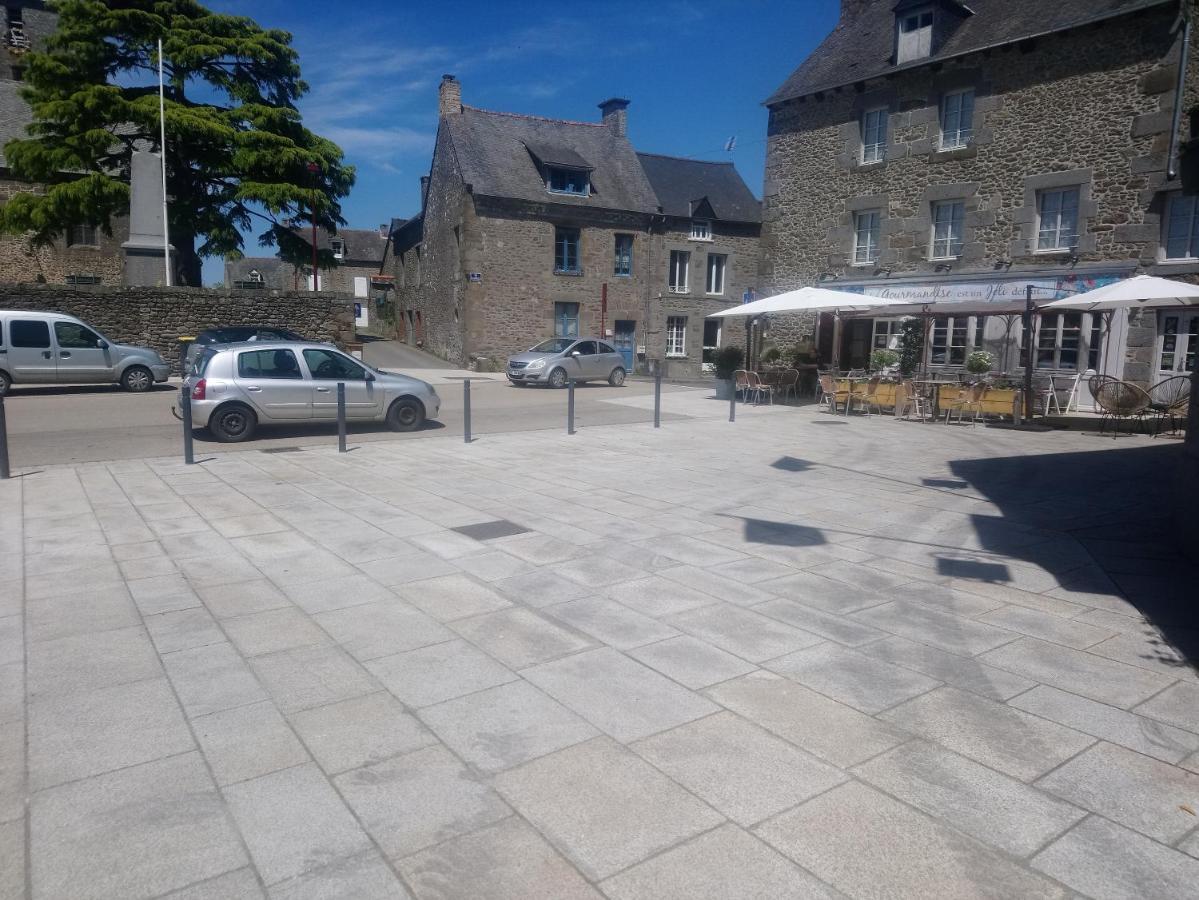 Bienvenue Guest House Saint-Pierre-de-Plesguen Exterior photo
